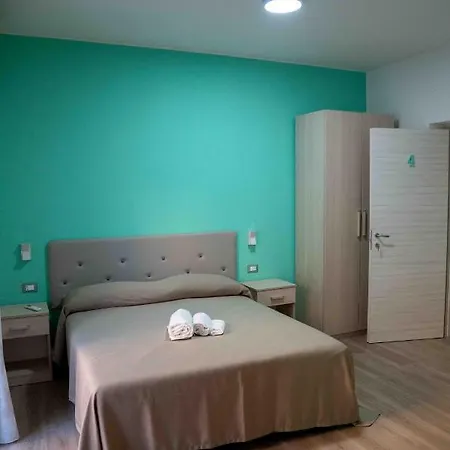 Street Art 3* Diamante